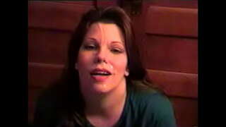 Bhean chéile amaitéarach facial cumshot