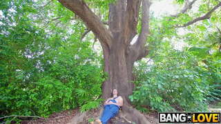 Bang Naros Klip - Layla Belle