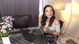 Umsebenzisi ibetha a isijamani Amateur kwaye Blowjob