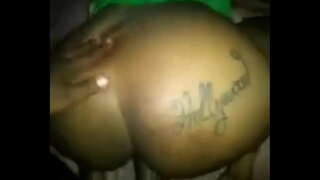 B. anne dick ve anal alıyor