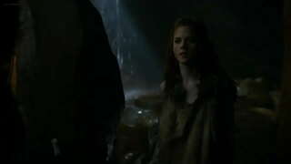 Game Of Thrones জন স্নো হারায় তার কুমারীত্ব