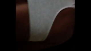 Backshots දක්වා ඇය පැමිණි