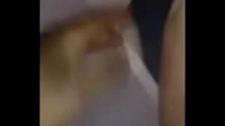 Squirt کے Bonao Sacandole La Leche ایک Una Rikita