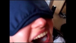 Wraig Ifanc Cum Llyncu Casgliad