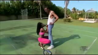 خانم شکوفه های گیلاس و او تگ تیم bbc