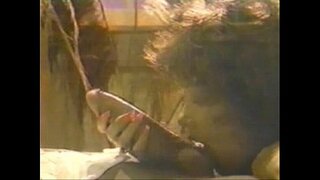 ���ਸ਼ਲੇ ਡਨ ਕਰਦਾ ਹੈ, guy ਪੌਪ ਵੱਡੇ ਵਿੱਚ ਔਰਤ ਨੀਲੇ ਵਿੱਚ