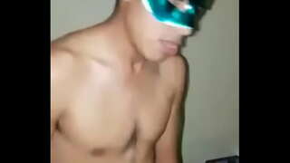 ���ువ బాలుడు బ్లాండ్ పరిపక్వ భార్య - Jovencito se coge a daughter. భర్త రికార్డింగ్