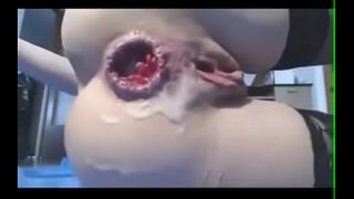 Nerdy kijana ngumi punch punda wake wa kutisha squirting orgasm