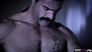 ̞� 여름을 타고 상단에는 카를라