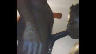 Nem olyan, mint egy ribanc, akik szeretnek szopni