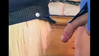 Bikang geulis cop fucking di sarung jeung kaos kaki