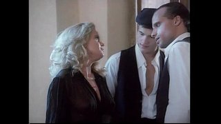 Última Siciliano (1995) Cena 6. Monica Orsini, Hakan, Valentino