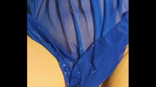 ĸ�屁股的妻子。 照片和获取射液