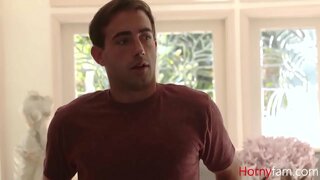 ���ਿਲ੍ਫ਼ ਫੀਡ ਉਸ ਦੀ ਚੂਤ ਨੂੰ Stepnephew