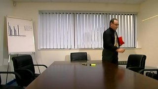 Калон узви раҳбари